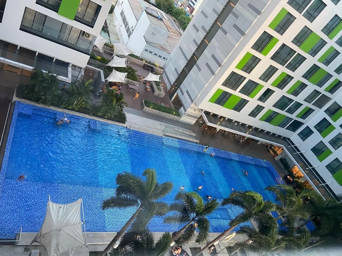 Republic Plaza Sai Gon Airport - Free Pool Apartment Ho Chi Minh City